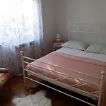 Sara アパート プーラ