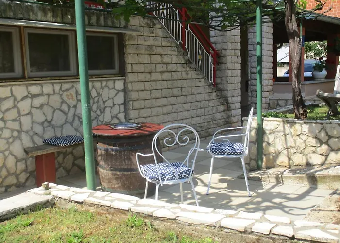 Sara Apartmán